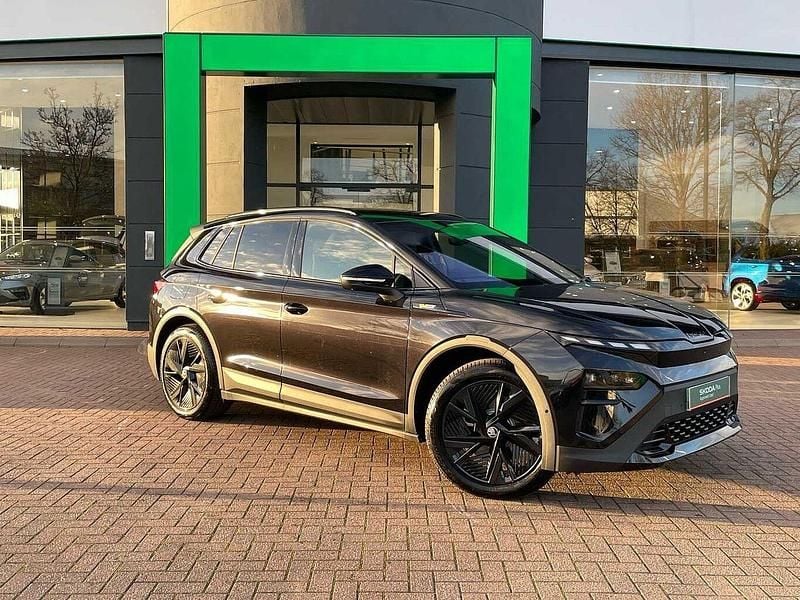 Black magic pearl effect New 2025 Skoda Elroq vRS SUV | £41,990 (Fair price) - Image 1/4