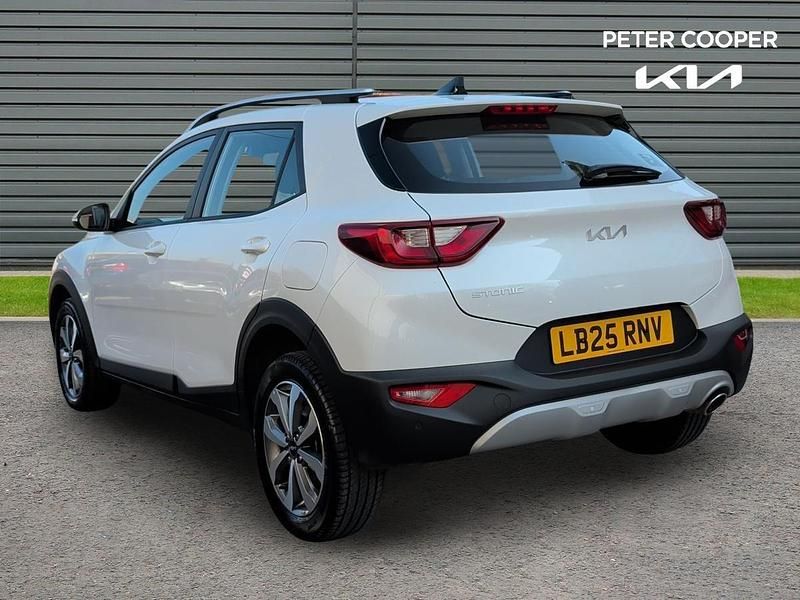 Used Kia Stonic 98 HP (72 kW) 2025 White SUV