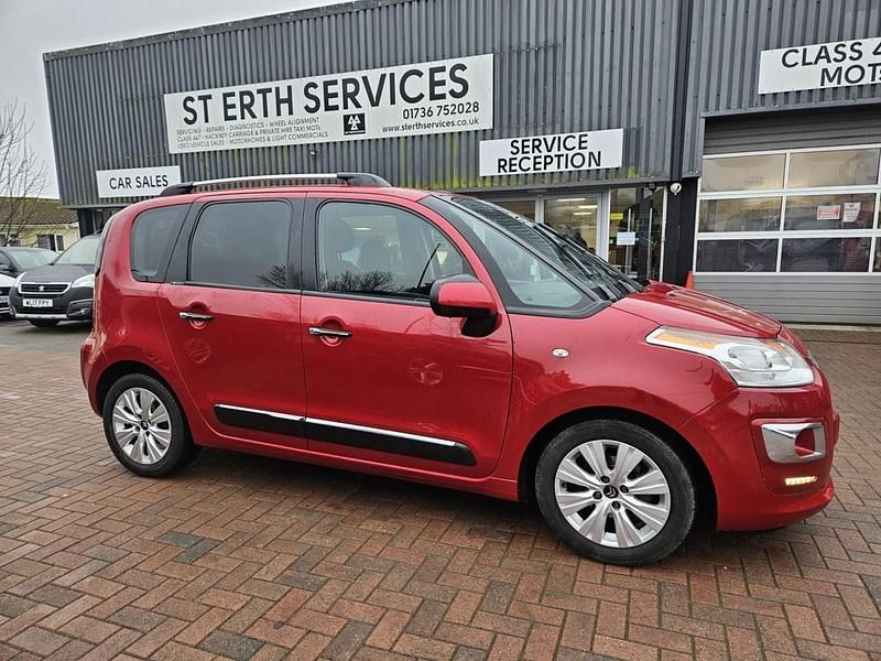 Used Citroën C3 Picasso Exclusive 2015 Red MPV