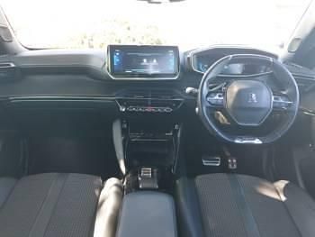 Second-hand Peugeot e-2008 GTi 100 kW (136 CP) 2023 Roșu SUV