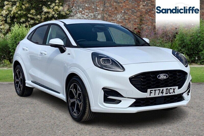 Frozen white (standard paint) Used 2024 Ford Puma Hatchback | £21,300 (Fair price) - Image 1/4