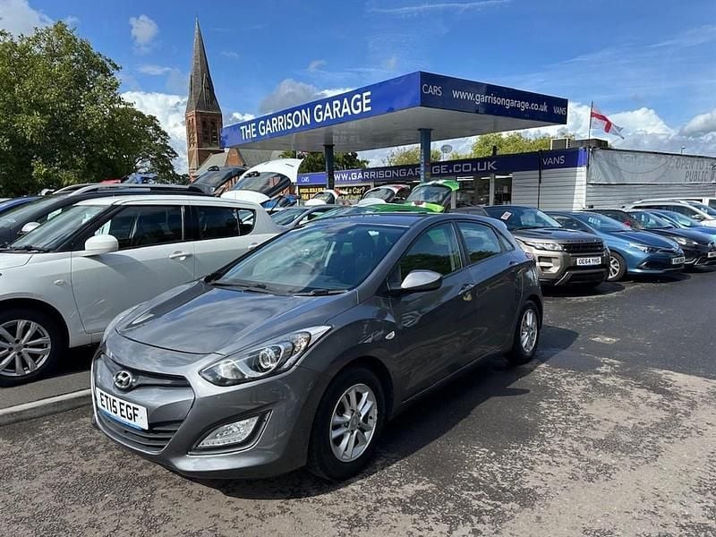 Grey Used 2015 Hyundai i30 Classic Hatchback | £4,999 (Fair price) - Image 1/4