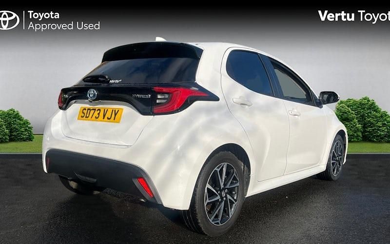 Used Toyota Yaris Hybrid Design 116 HP (85 kW) 2026 Hatchback