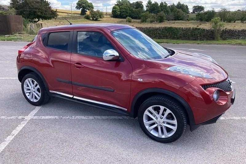Red Used 2012 Nissan Juke S SUV | £3,750 (Good price) - Image 1/1