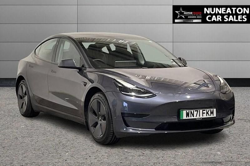 Grey Used 2021 Tesla Model 3 Standard Range Sedan | £17,000 (Fair price) - Image 1/1