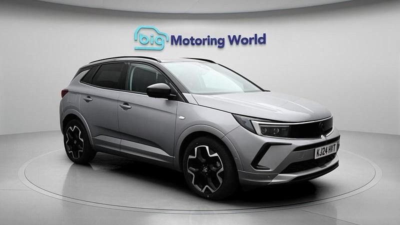 Used Vauxhall Grandland X Ultimate 130 HP (95 kW) 2024 Grey SUV