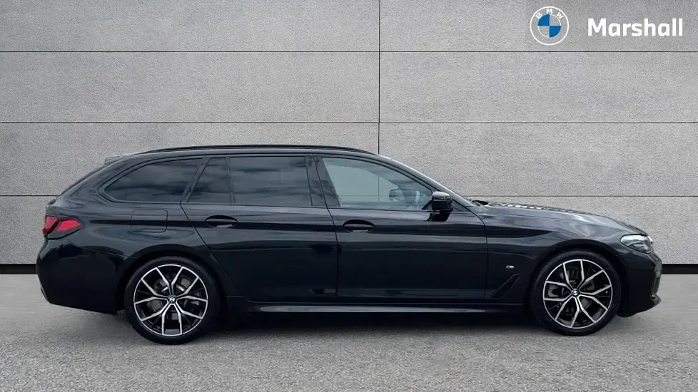 Used BMW 520 M Sport 190 HP (139 kW) 2023 Black sapphire