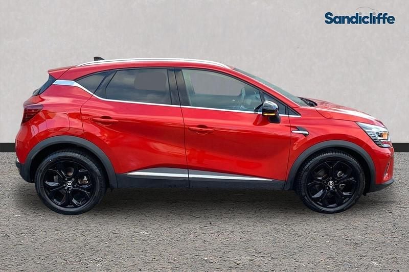 Used Renault Captur Techno 160 HP (117 kW) 2022 Red SUV