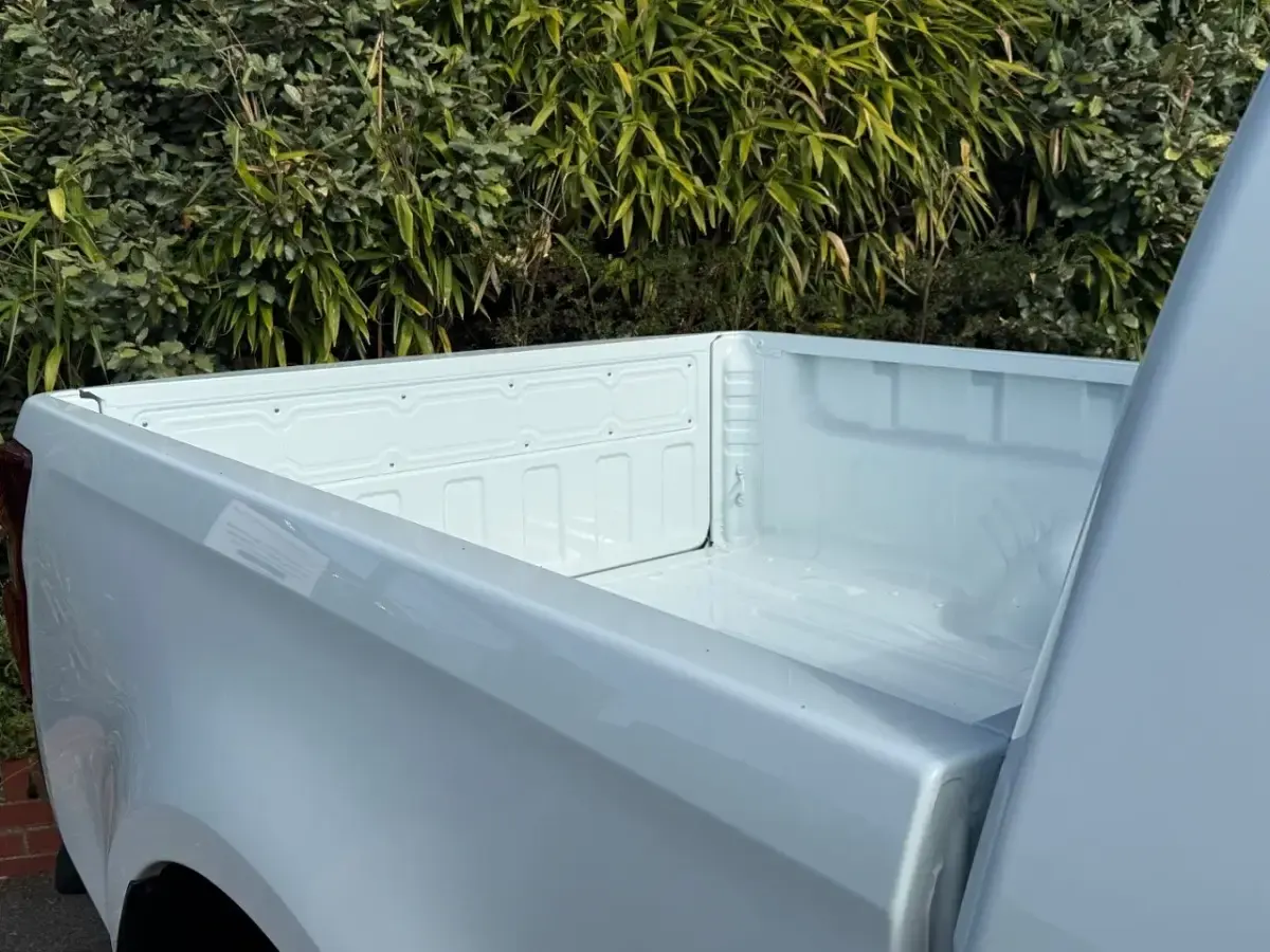 New Isuzu D-Max 2026 White Pickup
