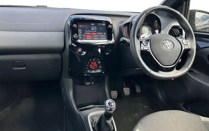 Used Toyota Aygo Trend 72 HP (52 kW) 2021 Black Hatchback