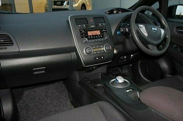 Used Nissan Leaf 80 kW (109 HP) 2013 Hatchback