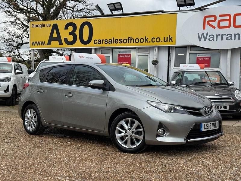 Grey Used 2015 Toyota Auris Multidrive S Hatchback | £10,788 (A bit pricey) - Image 1/2