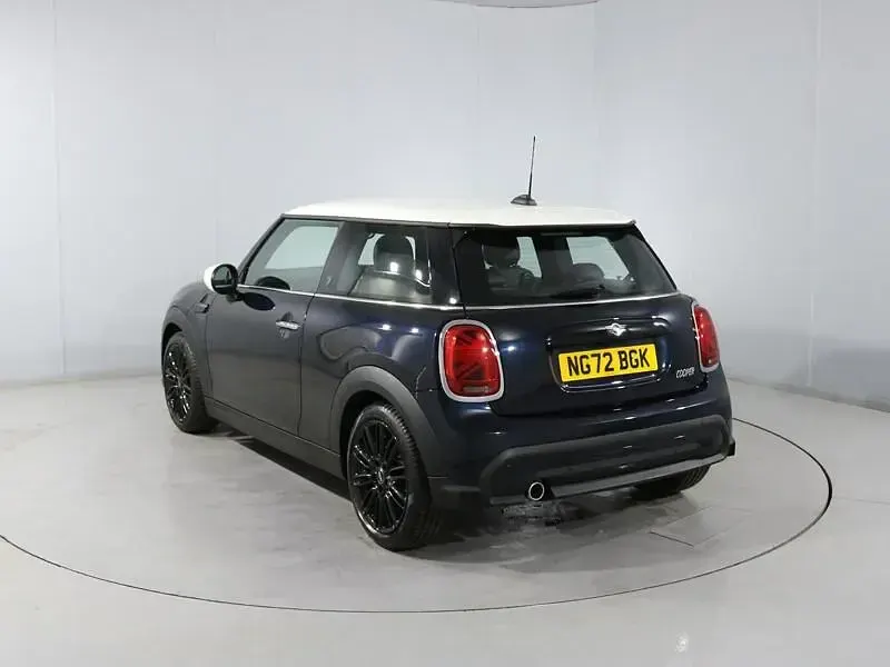 Used Mini Cooper Exclusive 134 HP (98 kW) 2022 Black Hatchback