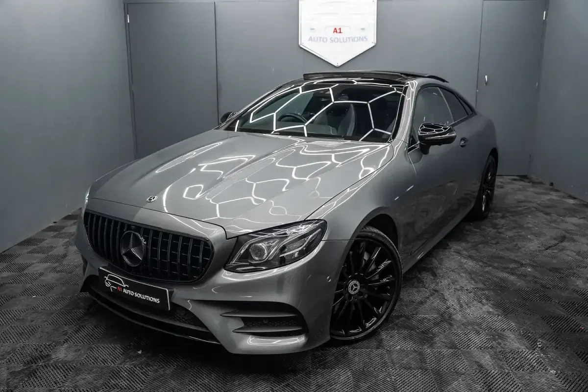 Used Mercedes E300 AMG Line Premium Plus 245 HP (180 kW) 2020 Grey Coupe
