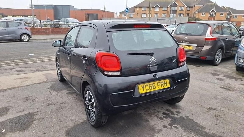 Used Citroën C1 Feel 82 HP (60 kW) 2016 Black Hatchback