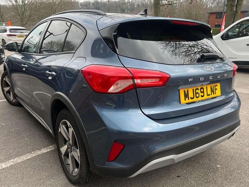Used Ford Focus Active 125 HP (91 kW) 2019 Blue Hatchback