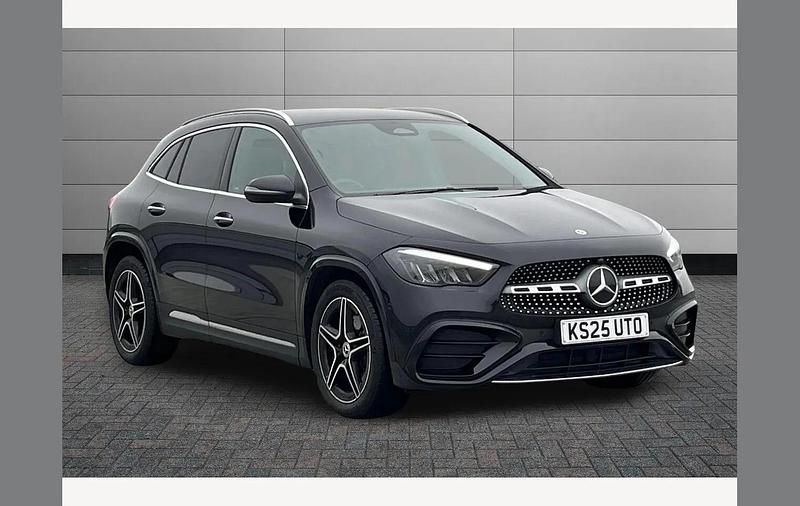 Used Mercedes GLA220 Executive 190 HP (139 kW) 2025 Cosmos black SUV