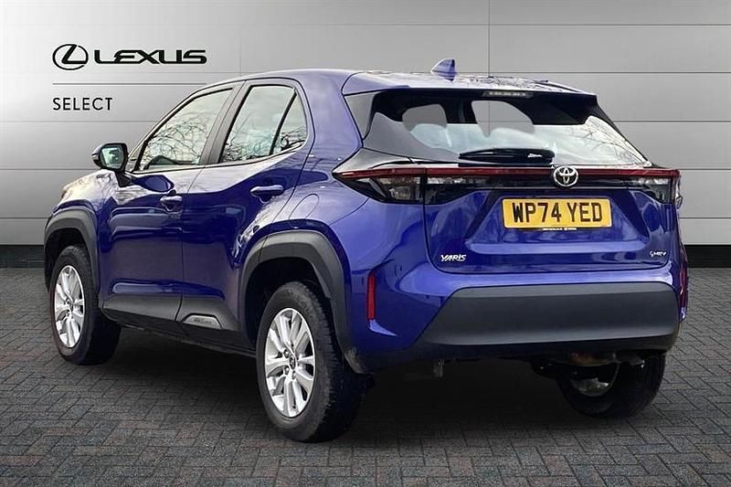 Used Toyota Yaris Cross 116 HP (85 kW) 2025 Juniper blue SUV