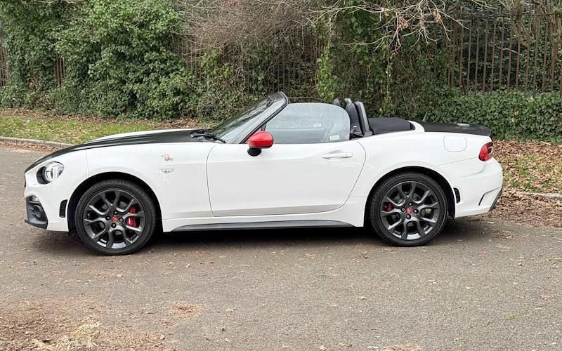 Used Abarth 124 Spider 170 HP (125 kW) 2019 Cabriolet