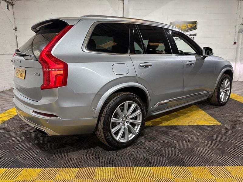 Usado Volvo XC90 Inscription 235 HP (172 kW) 2018 Prateado SUV