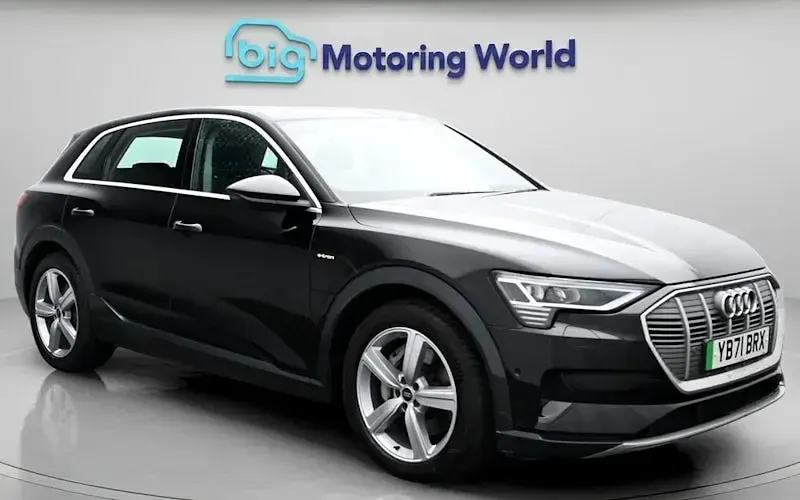 Usado Audi e-tron 230 kW (313 CV) 2022 SUV
