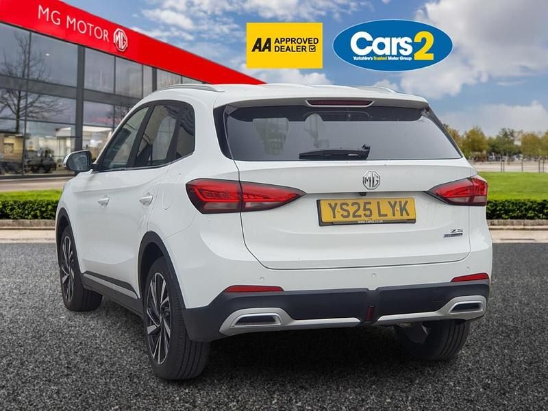 Used MG ZS Trophy 194 HP (142 kW) 2025 White Sedan