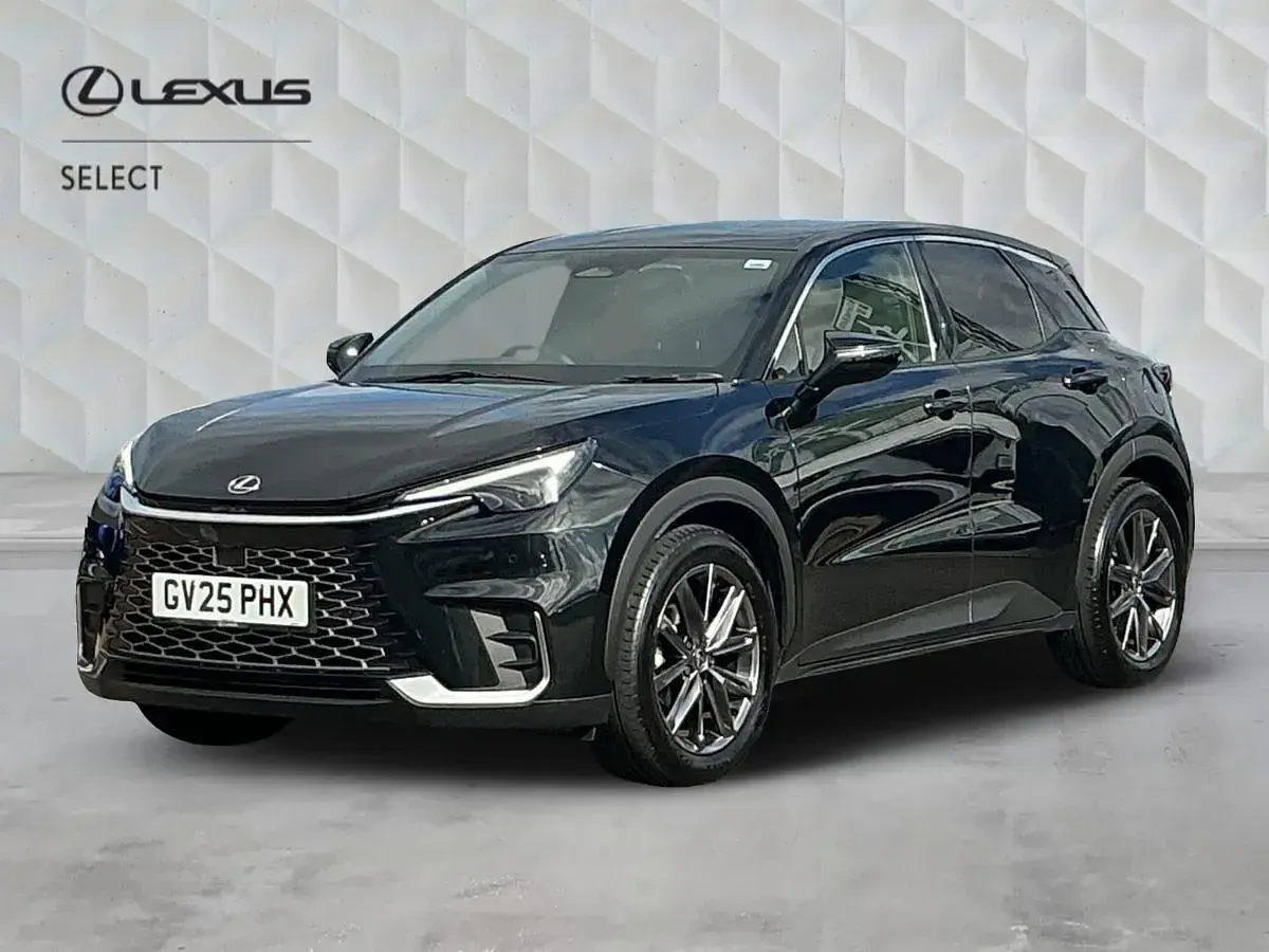 Used Lexus LBX 136 HP (100 kW) 2025 Black SUV