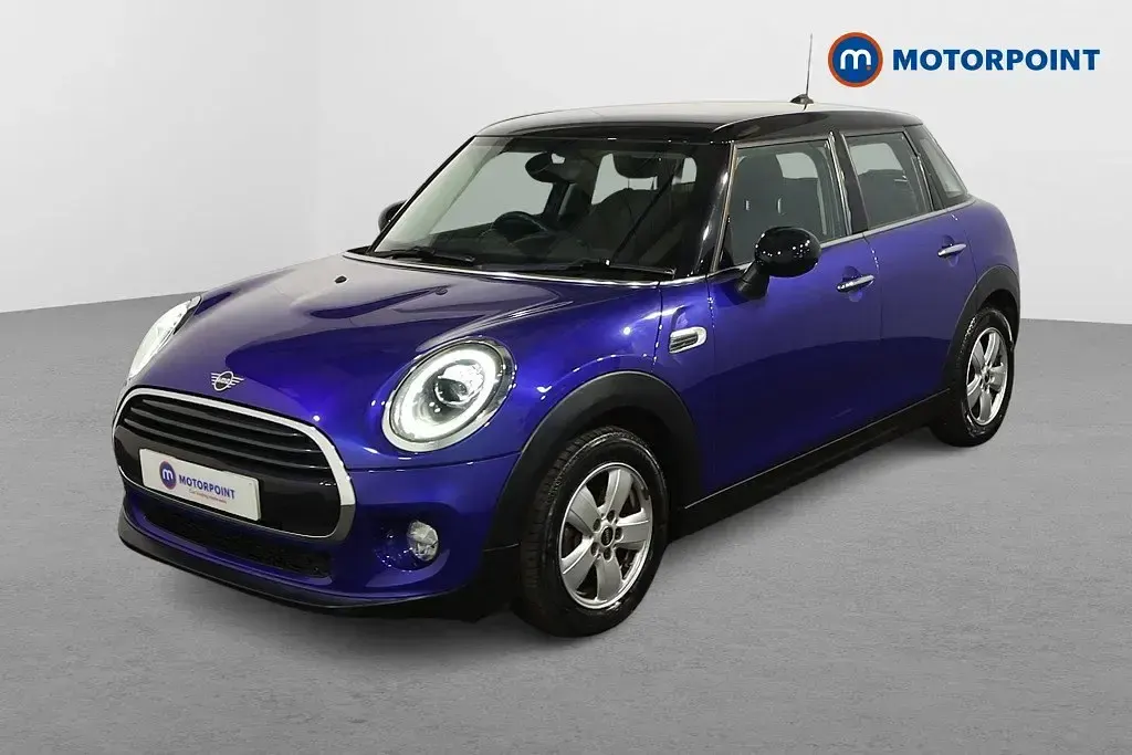 Gebraucht Mini Cooper Hatch 136 PS (100 kW) 2018 Blau Kleinwagen