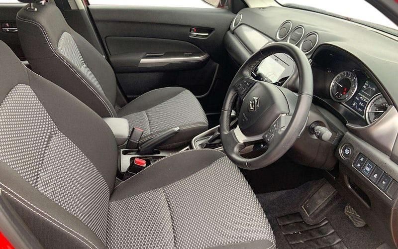 Used Suzuki Vitara SZ-T 116 HP (85 kW) 2024 SUV