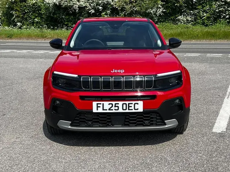 Used Jeep Avenger Summit 100 HP (73 kW) 2025 Red SUV