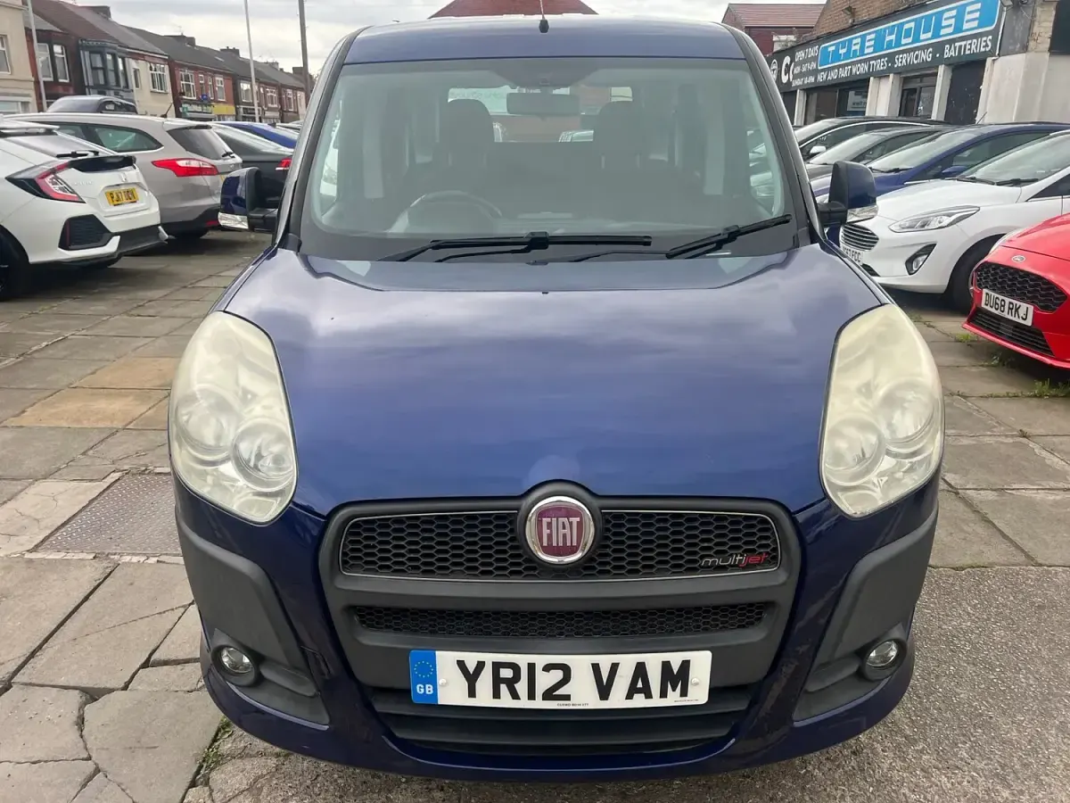 Used Fiat Doblò 2012 Blue MPV