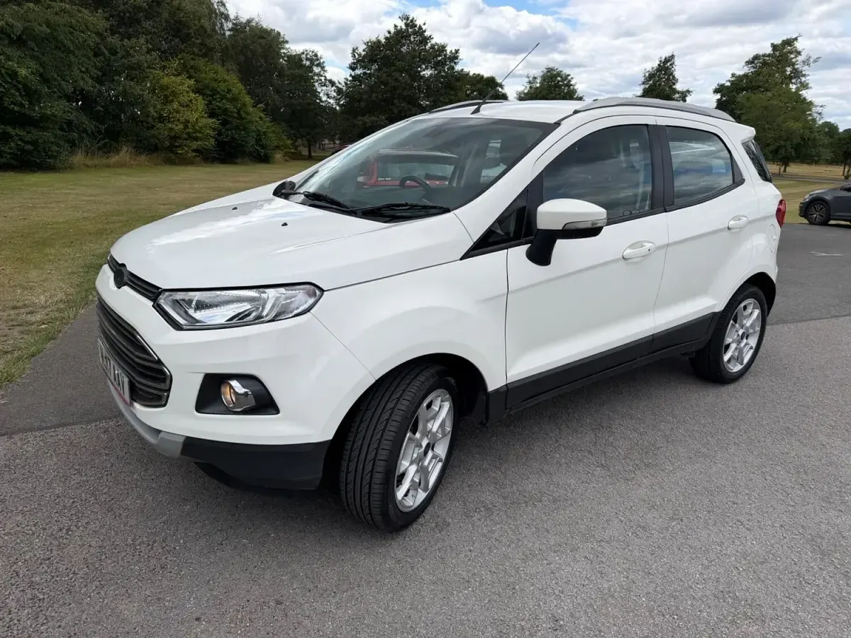 Used Ford Ecosport Titanium 95 HP (69 kW) 2017 White SUV