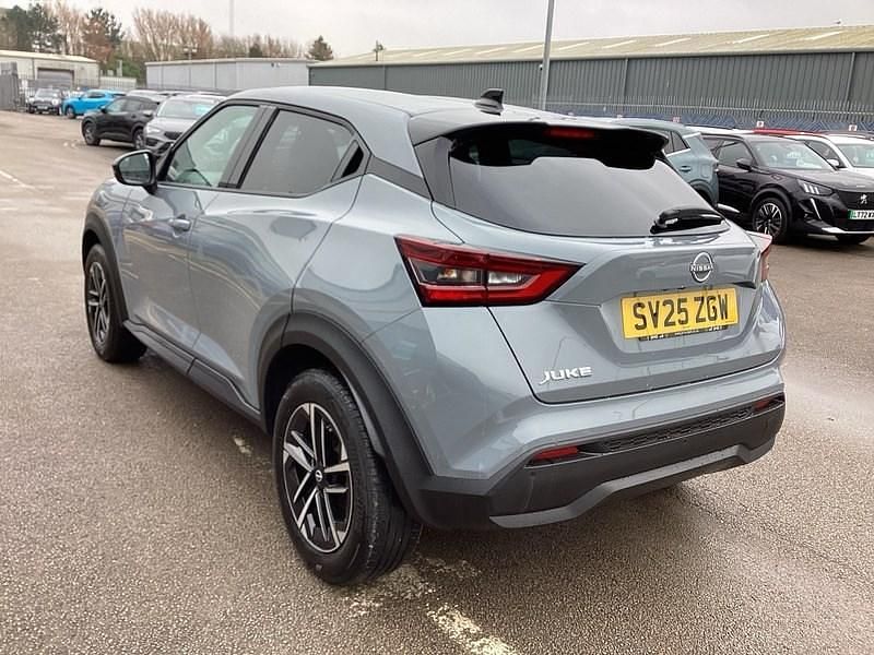 Used Nissan Juke N-Connecta 114 HP (83 kW) 2025 Grey SUV