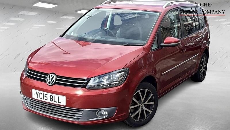 Used VW Touran SE 140 HP (102 kW) 2026 Red MPV