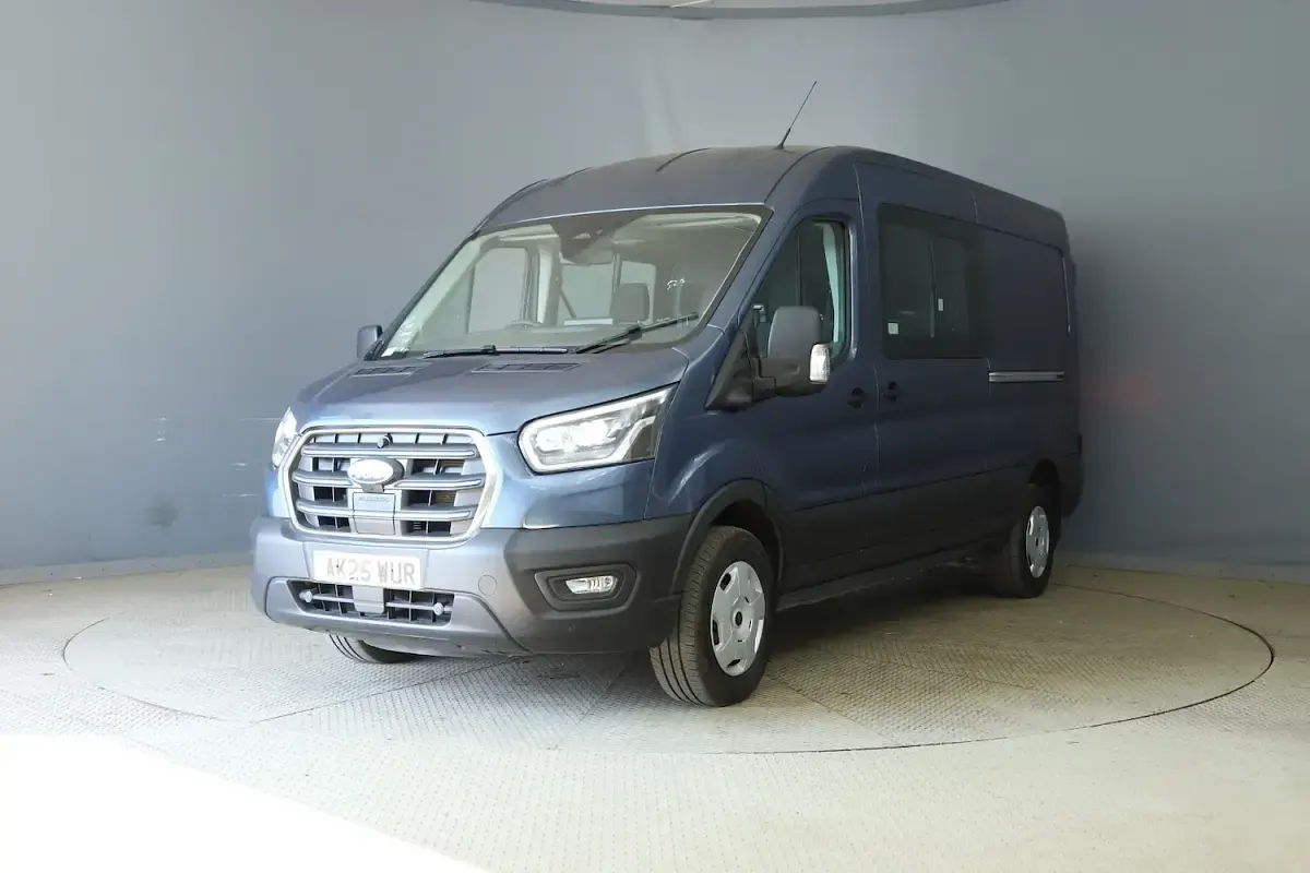 New Ford E-Transit Trend 135 kW (184 HP) 2025 Blue Van