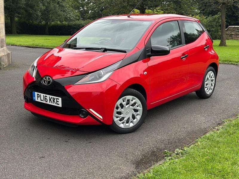 Red Used 2016 Toyota Aygo X-play Hatchback | £4,500 (Fair price) - Image 1/4