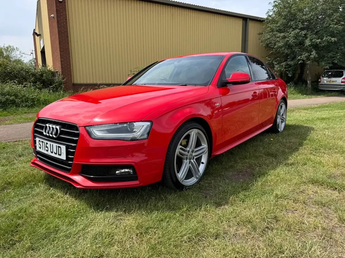 Used Audi A4 Black Edition 150 HP (110 kW) 2015 Red Sedan