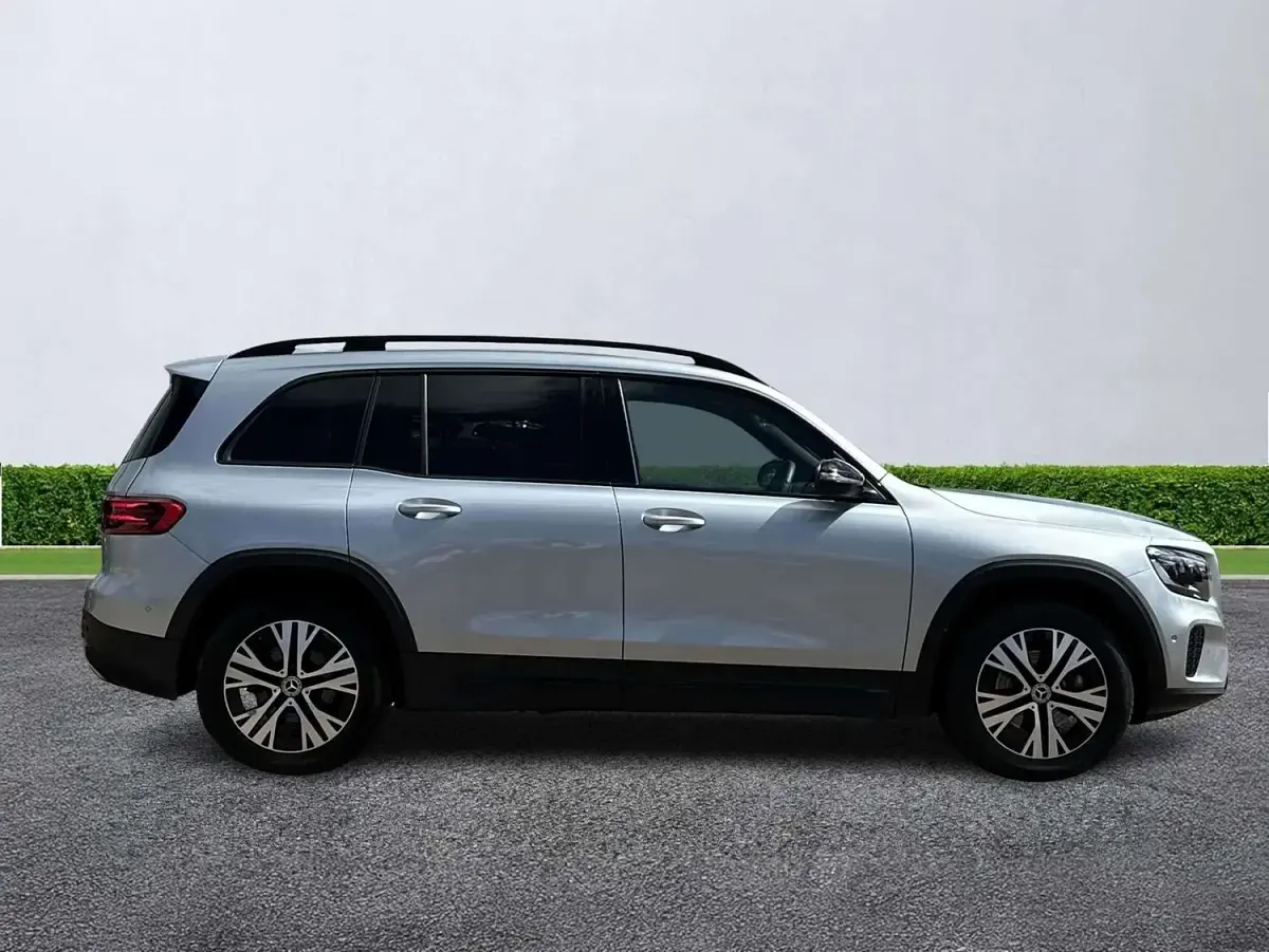 Used Mercedes GLB200 Executive 2025 Silver SUV
