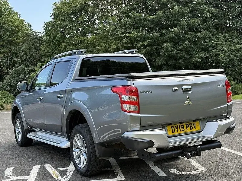 Used Mitsubishi L200 Warrior 181 HP (133 kW) 2019 Grey Pickup