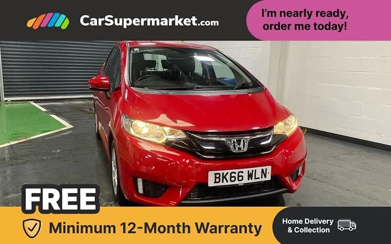 Used Honda Jazz SE 102 HP (75 kW) 2016 Red Hatchback