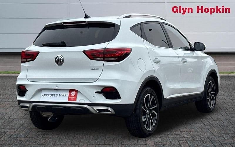 Używany MG ZS Exclusive 106 KM (77 kW) 2023 Biały SUV