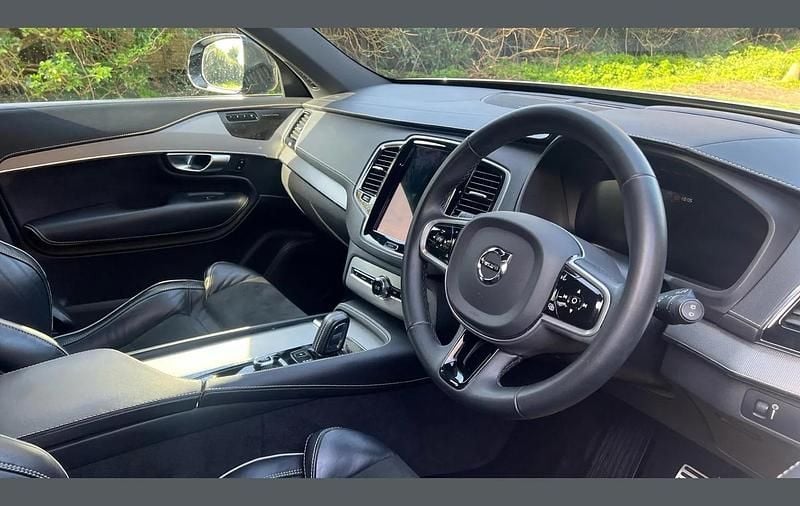 Used Volvo XC90 R-Design Pro 232 HP (170 kW) 2022 Grey SUV