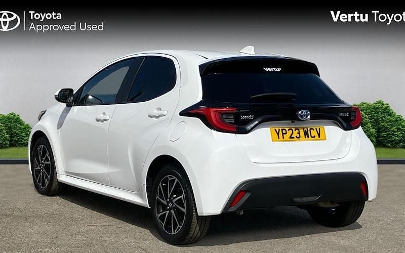 Used Toyota Yaris Hybrid Design 116 HP (85 kW) 2026 Hatchback