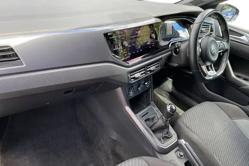 Used VW Polo R-line 115 HP (84 kW) 2020 Limestone grey Hatchback