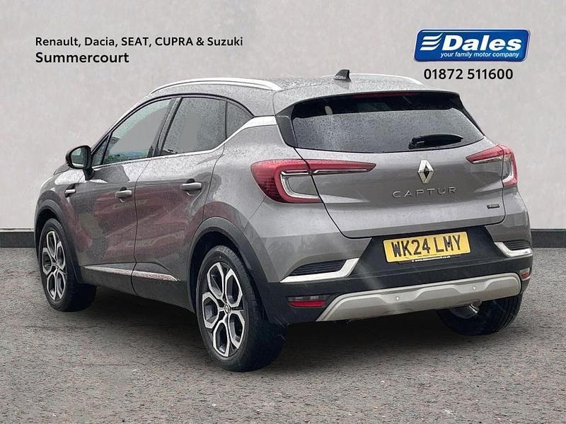Used Renault Captur Techno 143 HP (105 kW) 2024 Metallic  oyster grey SUV