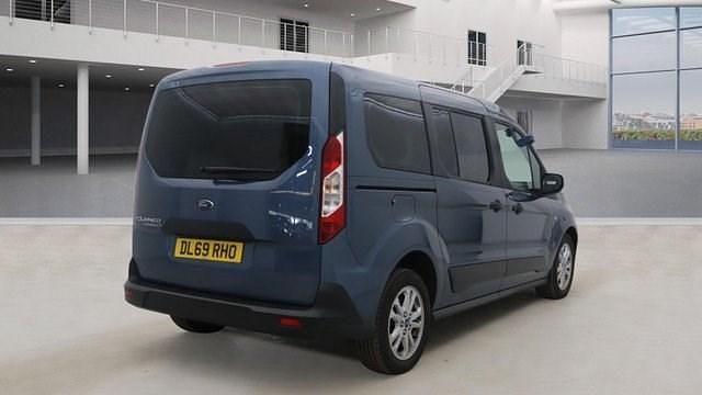 Used Ford Grand Tourneo Connect Zetec 120 HP (88 kW) 2019 Blue MPV