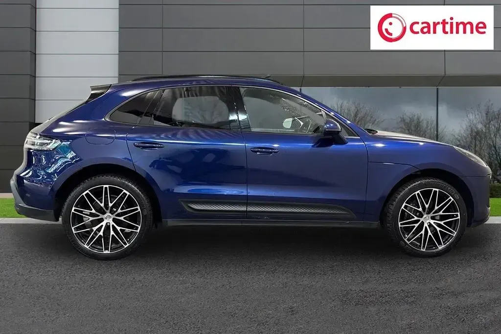 Used Porsche Macan 265 HP (194 kW) 2022 Blue SUV