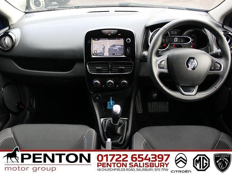 Used Renault Clio IV Iconic 90 HP (66 kW) 2018 Blue Hatchback