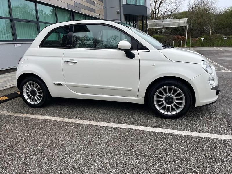 Used Fiat 500 Lounge 69 HP (50 kW) 2013 White Cabriolet