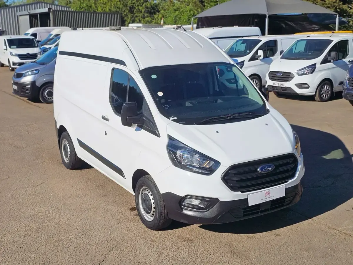 Usado Ford Transit Custom 105 HP (77 kW) 2019 Branco Van